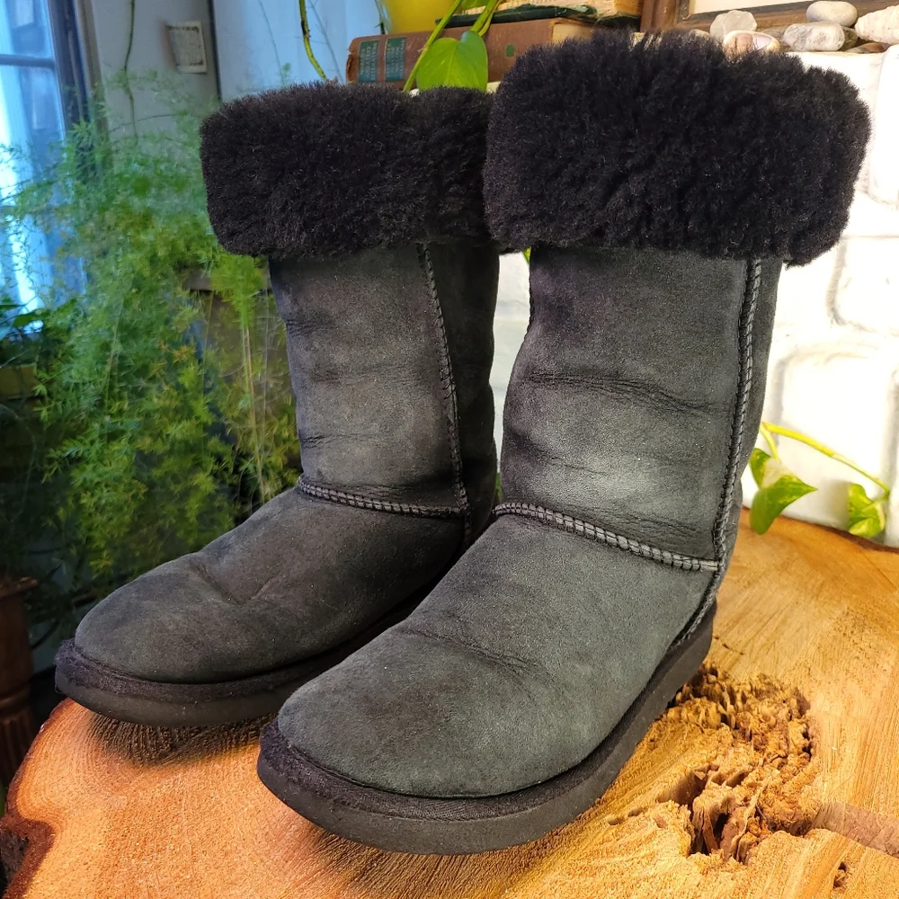 UGG Classic Tall Boots - Picture 1 of 11
